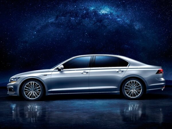 13 Volkswagen Phideon