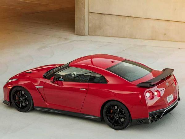 14 2017 Nissan Gt R Track Edition