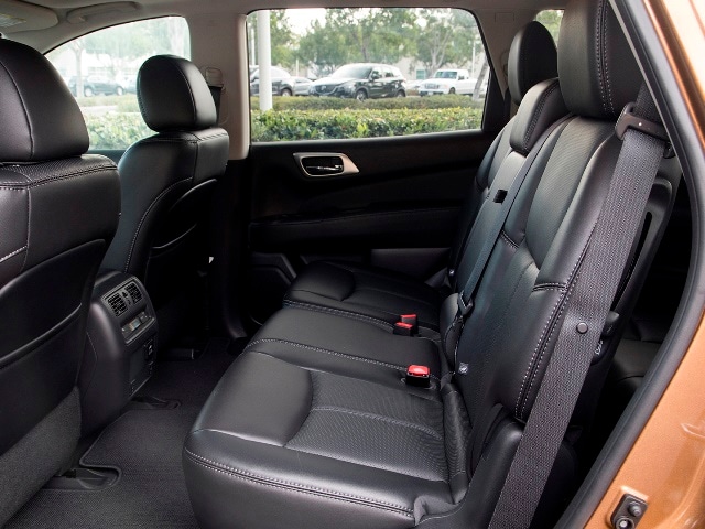 14 2017 Nissan Pathfinder FC