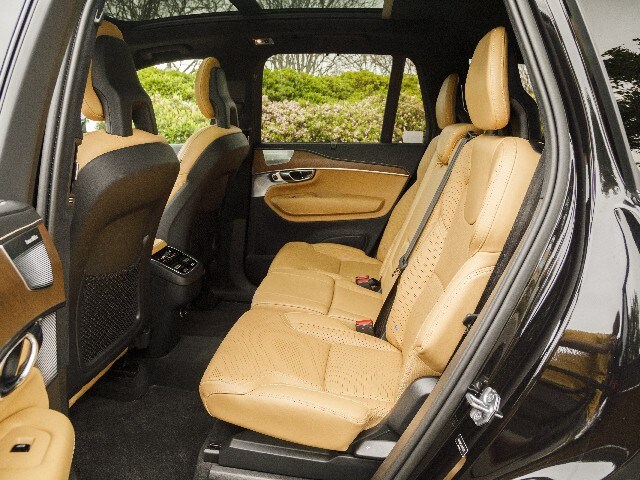 14 2017 Volvo Xc90 Comparo