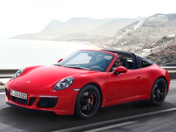 14 2018 Porsche 911 Carrera Gts