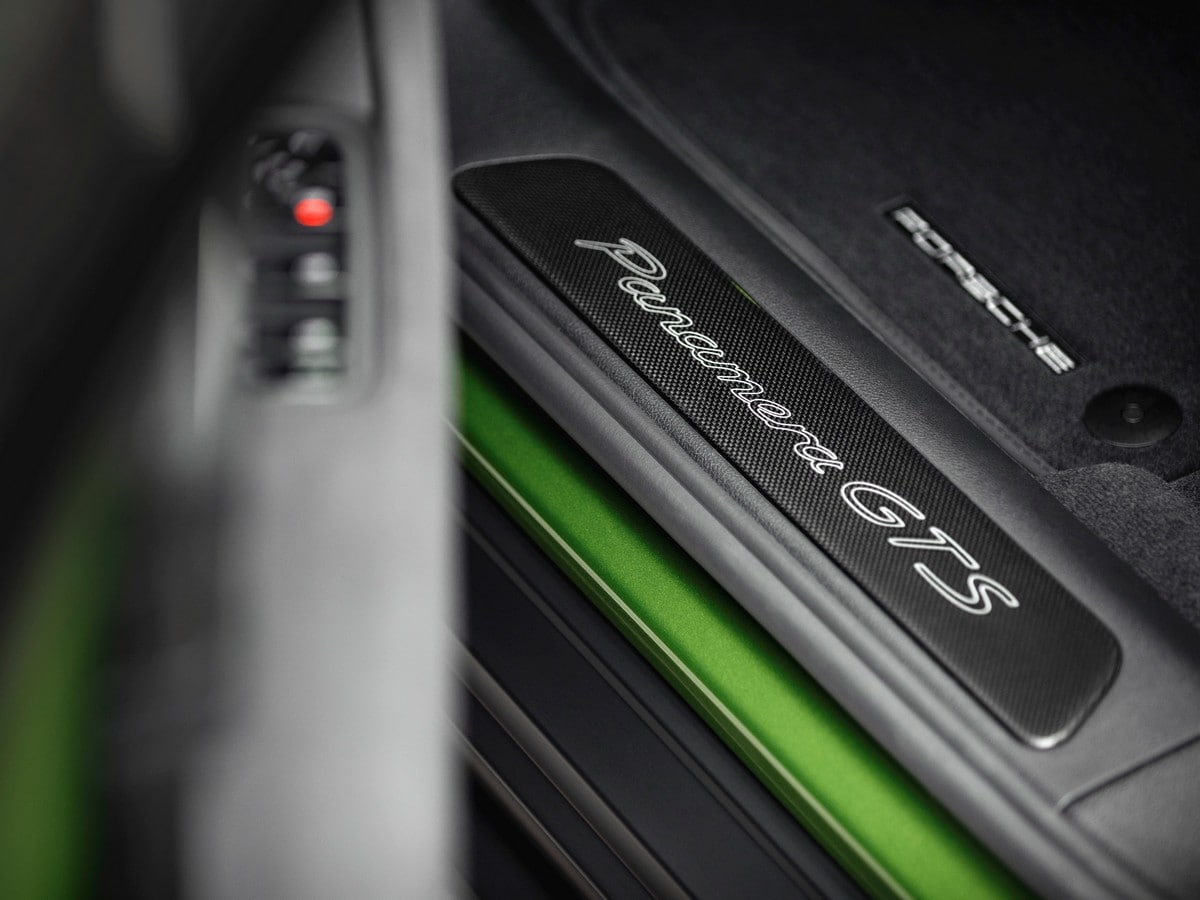 14 2019 Porsche Panamera Gts