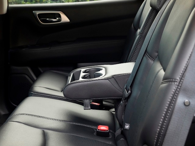 15 2017 Nissan Pathfinder FC