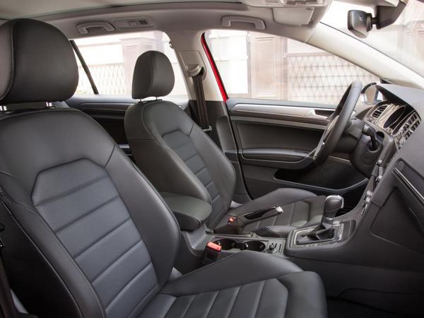 15 2017 Volkswagen Golf Alltrack