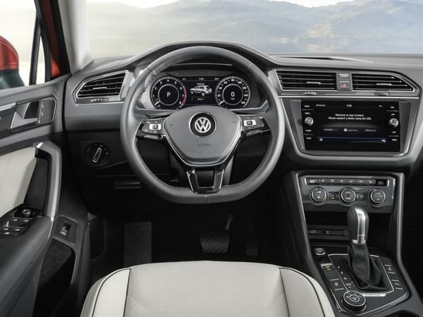 15 2018 Volkswagen Tiguan