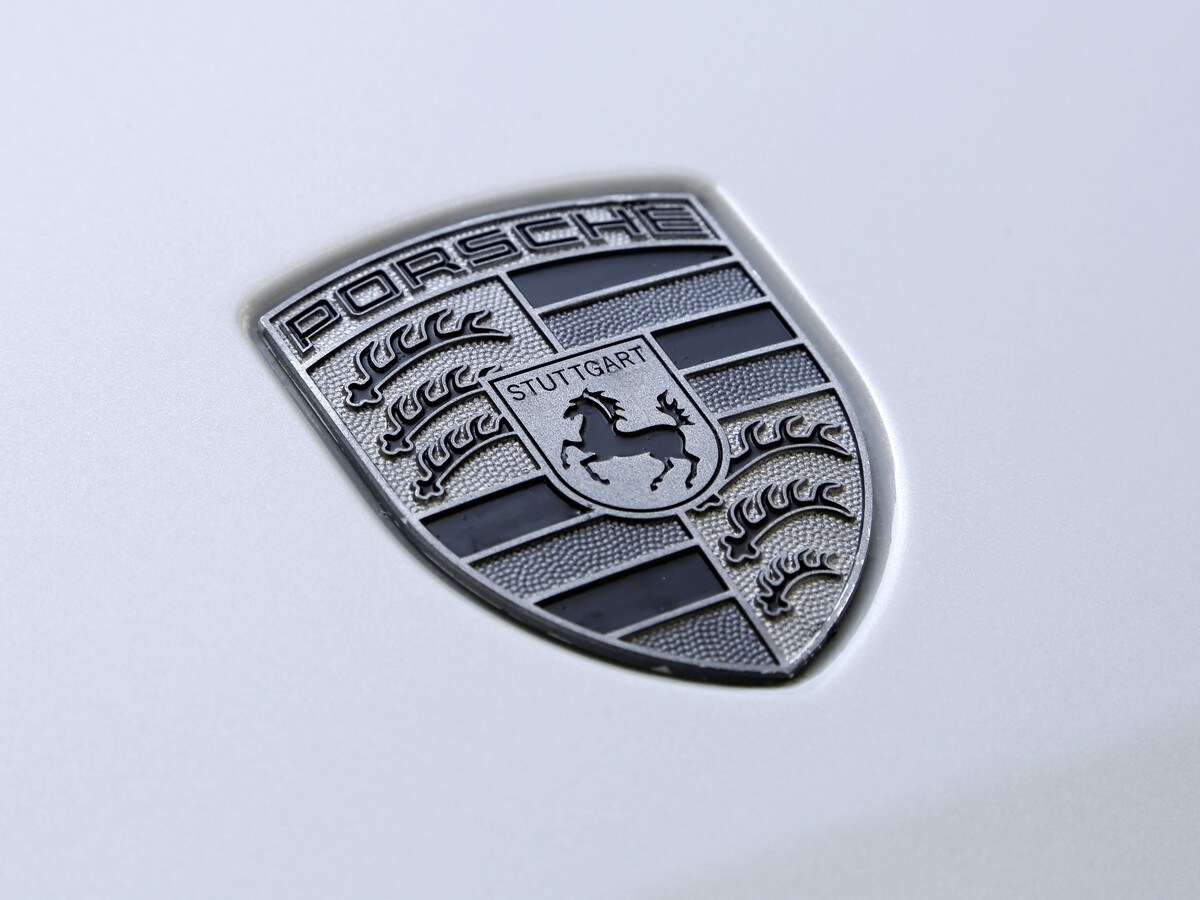 15a Porsche Mission E Cross Turismo Concept