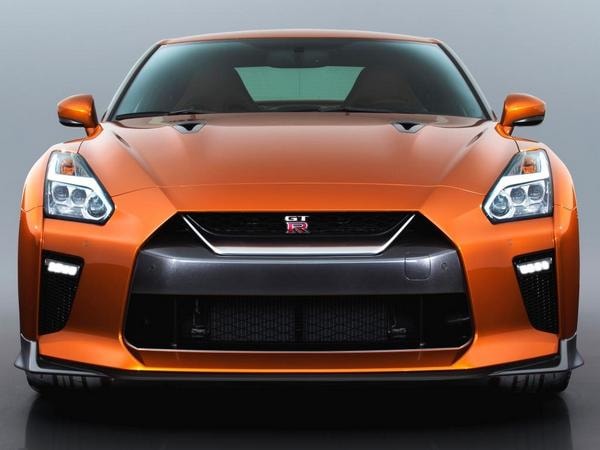 16 2017 Nissan Gtr