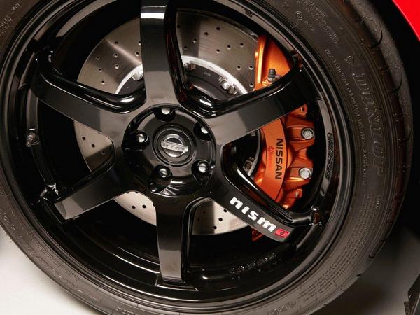 17 2017 Nissan Gt R Track Edition