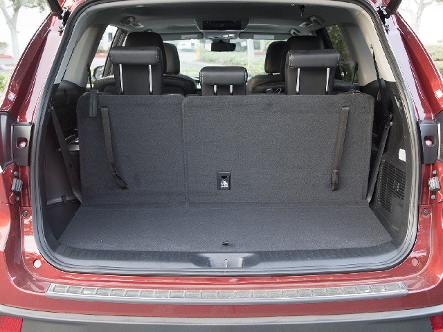 17 2017 Toyota Highlander Red FC