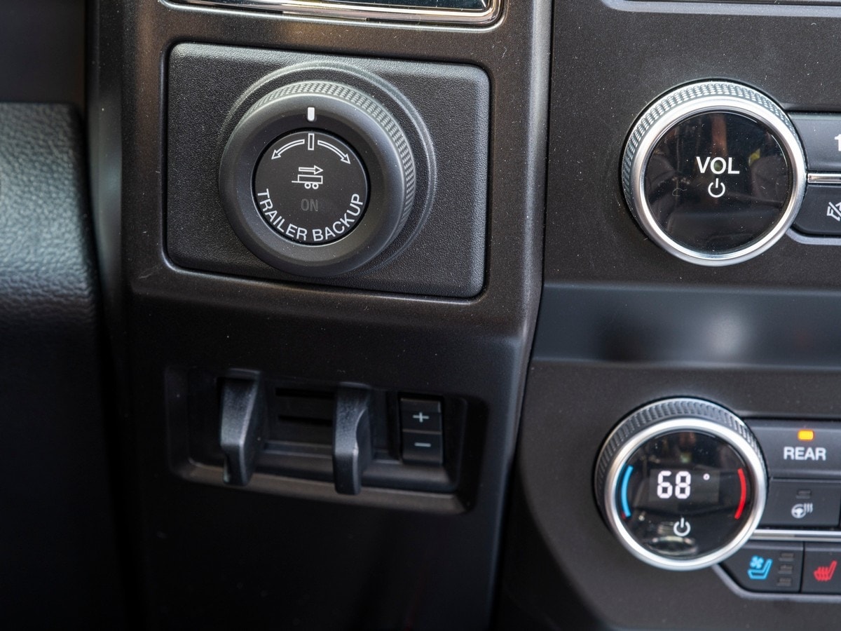 17-2019-ford-expedition-bb-kbb