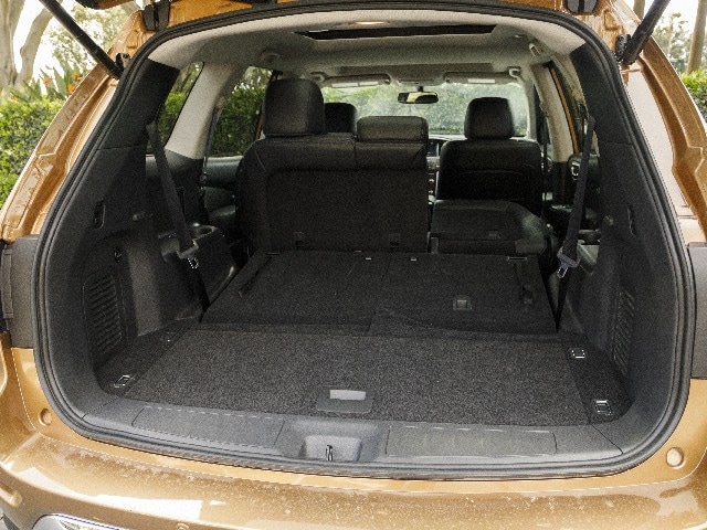 18 2017 Nissan Pathfinder Comparo