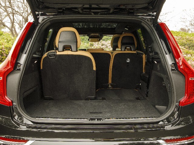18 2017 Volvo Xc90 Comparo