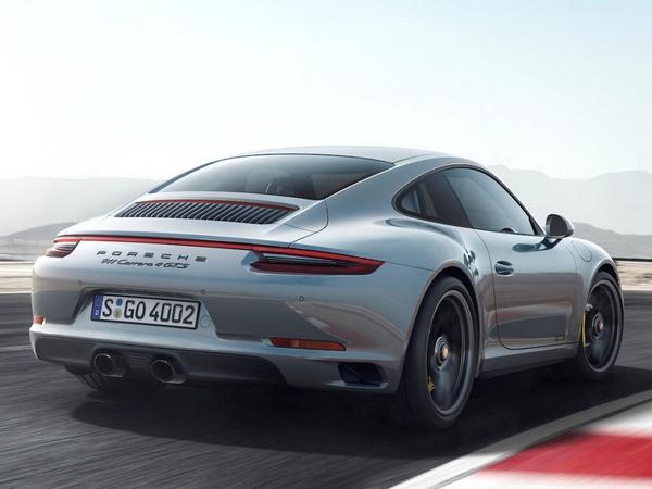 18 2018 Porsche 911 Carrera Gts