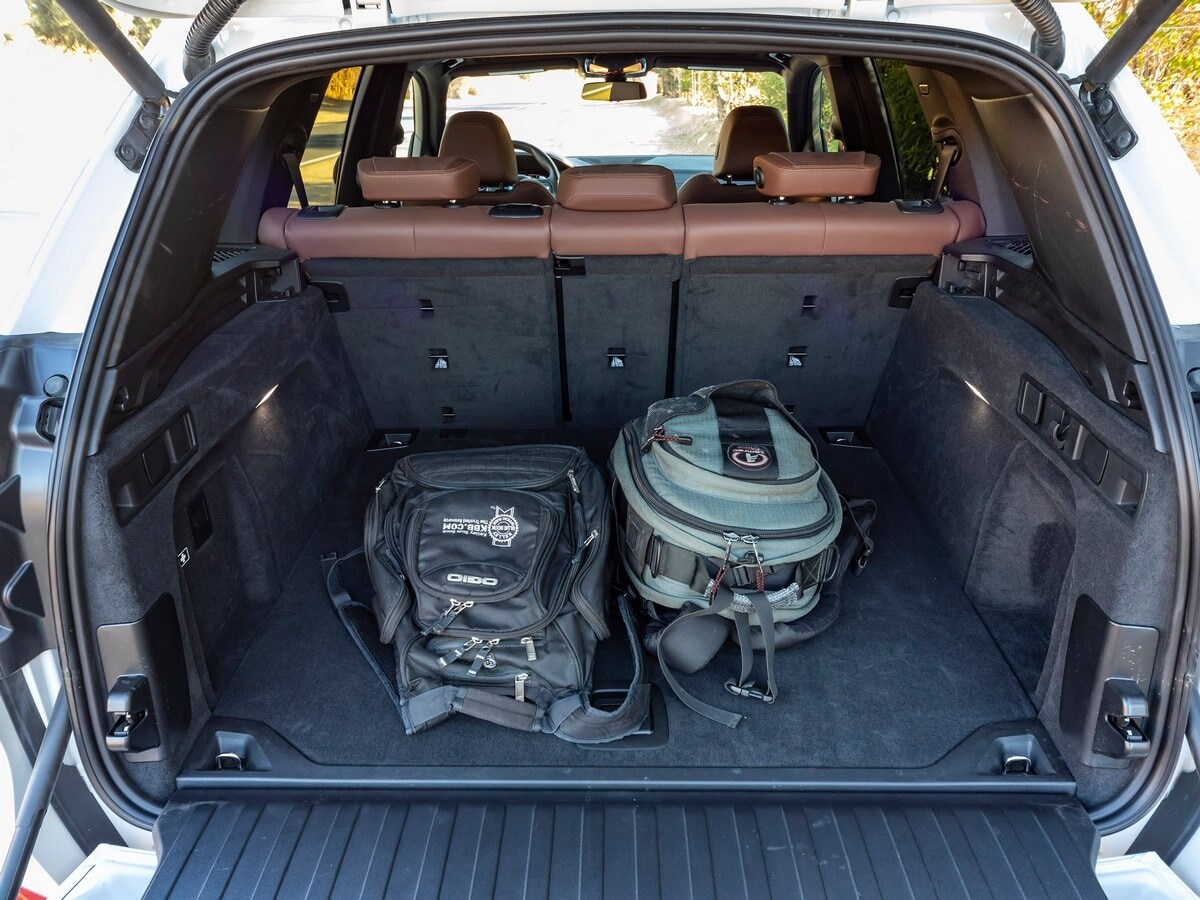 18-2019-bmw-x5-bb-kbb-1
