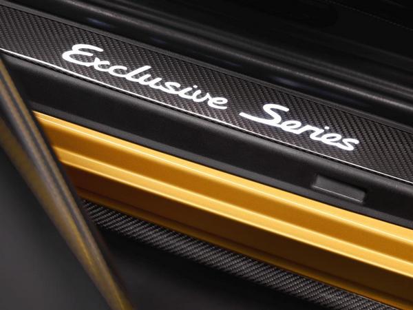 19 2018 Porsche 911 Turbo S Exclusive Series
