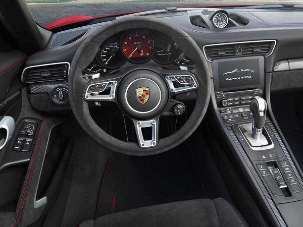20 2018 Porsche 911 Carrera Gts
