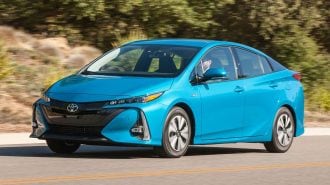 2018-Toyota-Prius-Prime_01.jpg