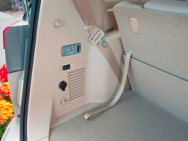 21 2015 Nissan Quest