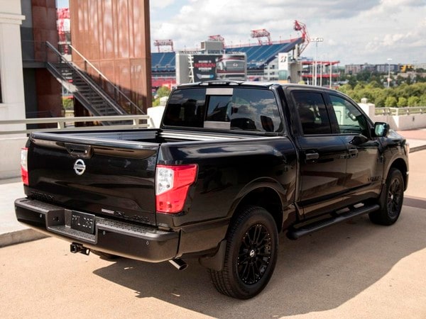 21 2018 Nissan Titan Midnight Edition