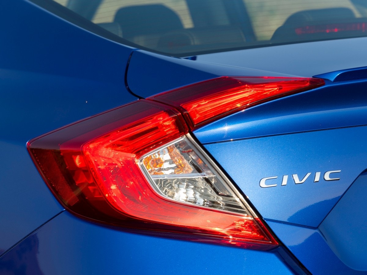 21-2019-honda-civic-bb-kbb-1