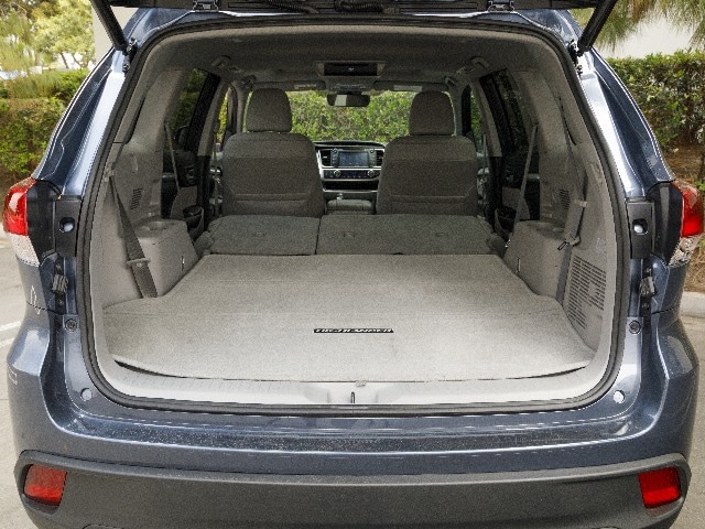 22 2017 Toyota Highlander Comparo