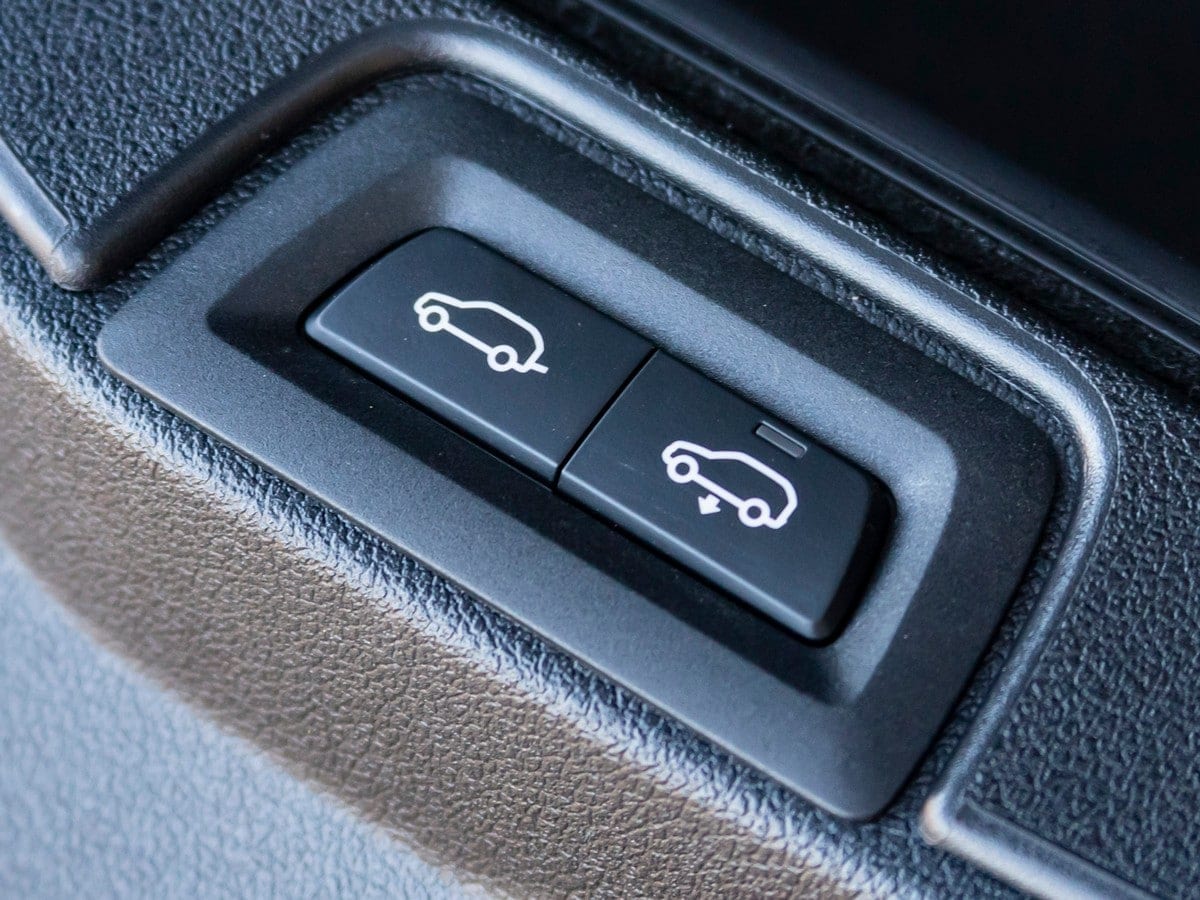 22-2019-bmw-x5-bb-kbb-1