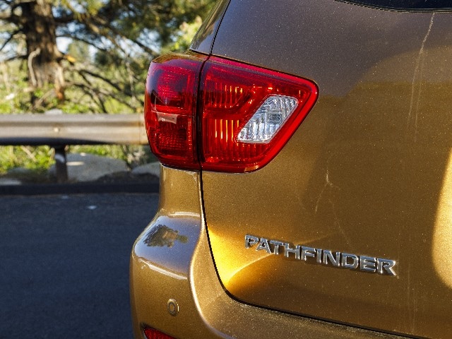 23 2017 Nissan Pathfinder Comparo