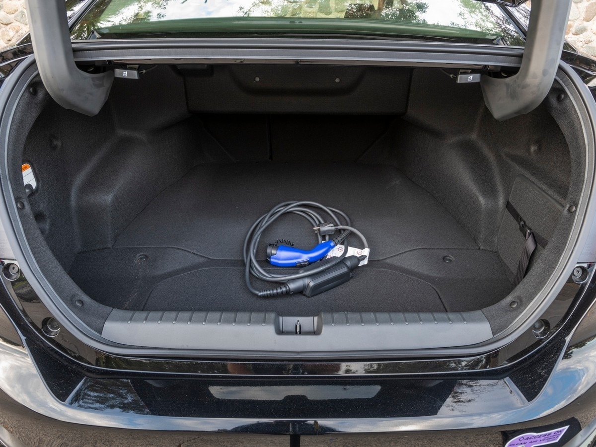 23-2019-honda-clarity-phev-bb-kbb-1
