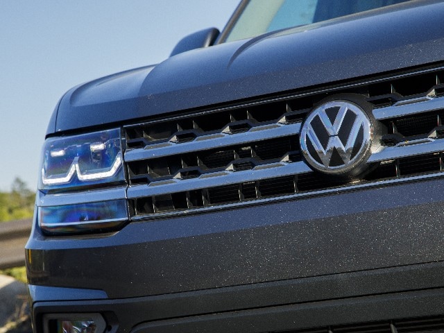 24 2018 Volkswagen Atlas Comparo