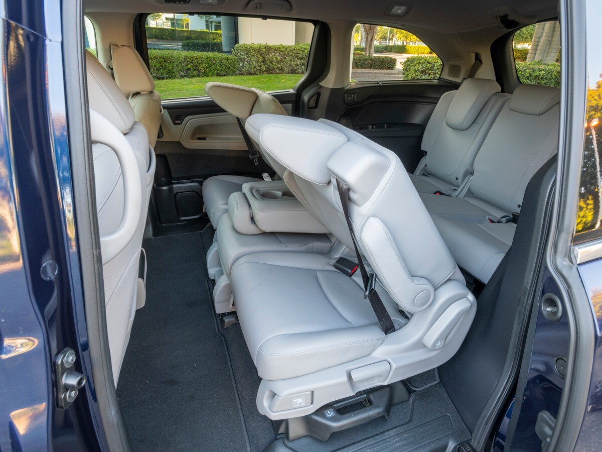 24-2019-honda-odyssey-bb-kbb