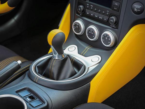 25 2018 Nissan 370z Heritage Edition