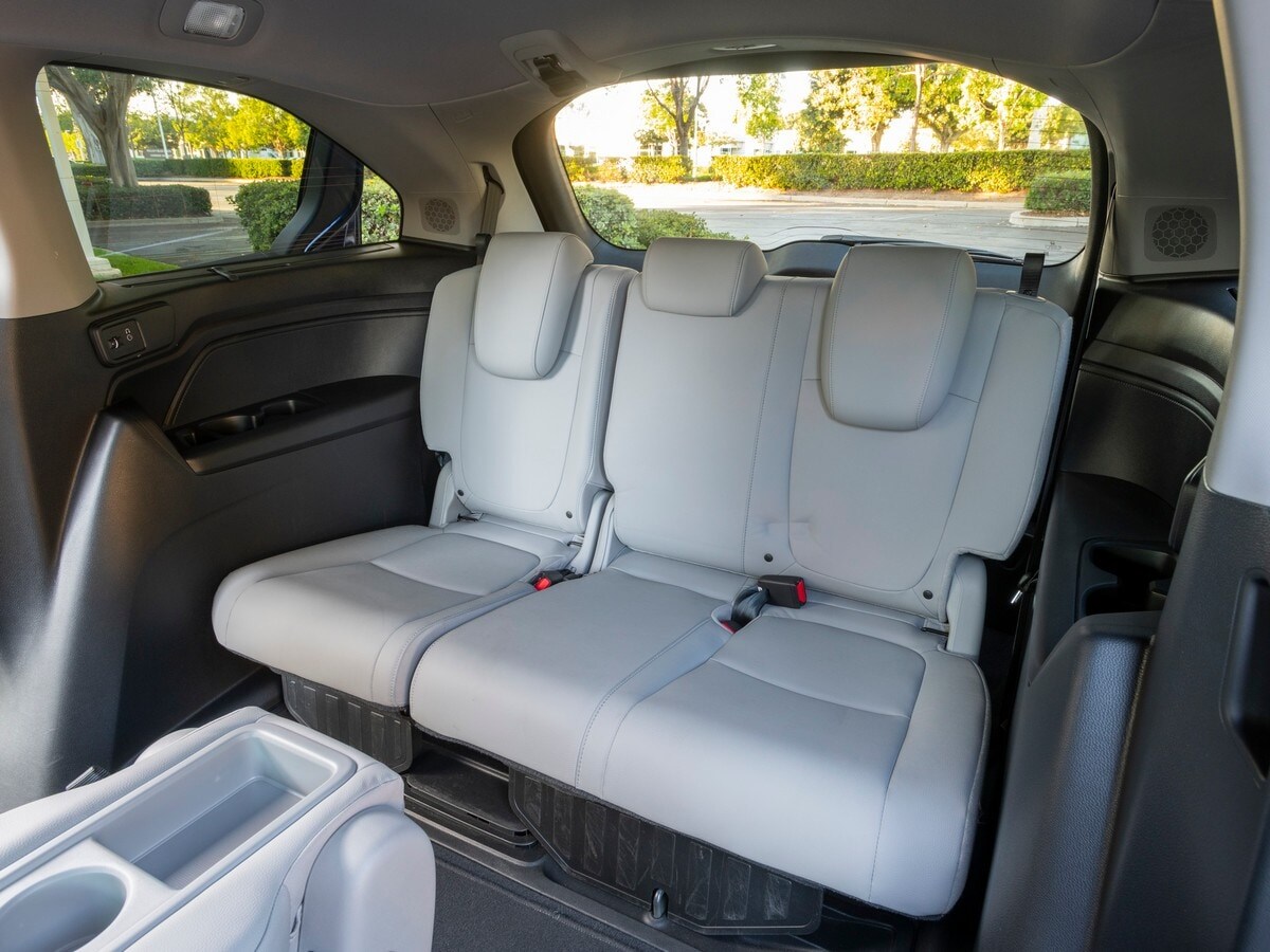 25-2019-honda-odyssey-bb-kbb