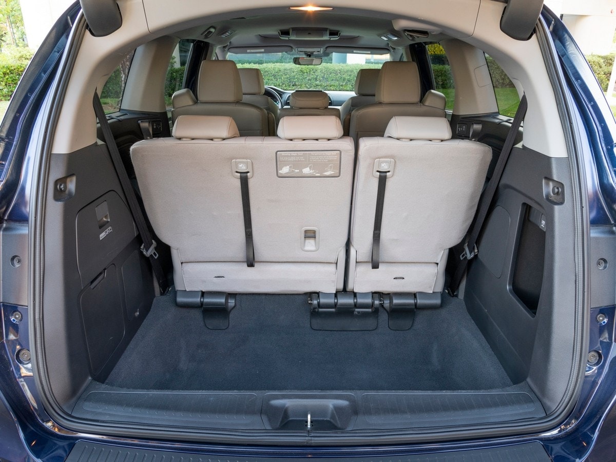 26-2019-honda-odyssey-bb-kbb