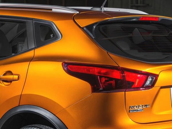 27 2017 Nissan Rogue Sport