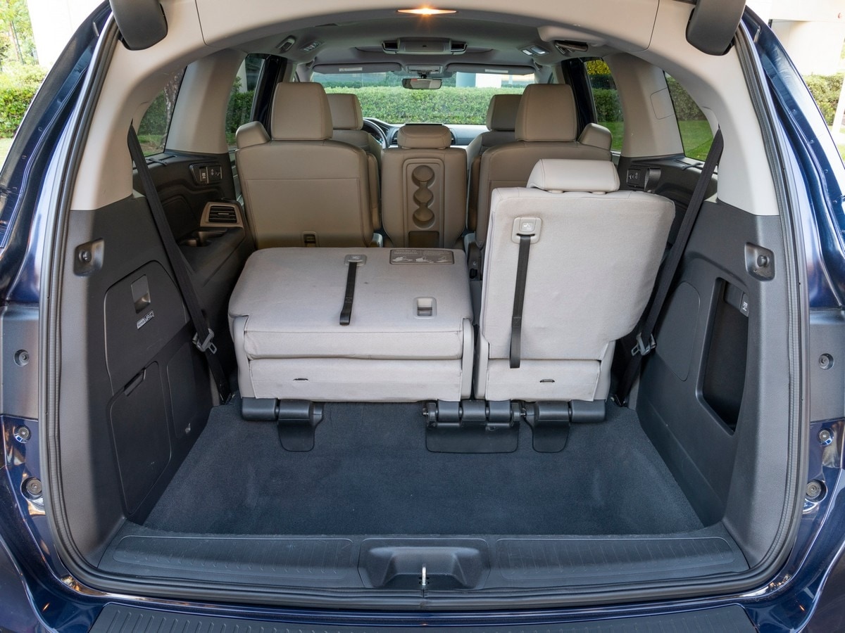 27-2019-honda-odyssey-bb-kbb