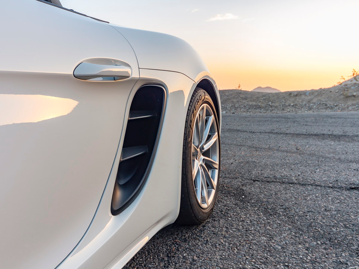 29 2018 Porsche 718 Boxster Exterior KBB