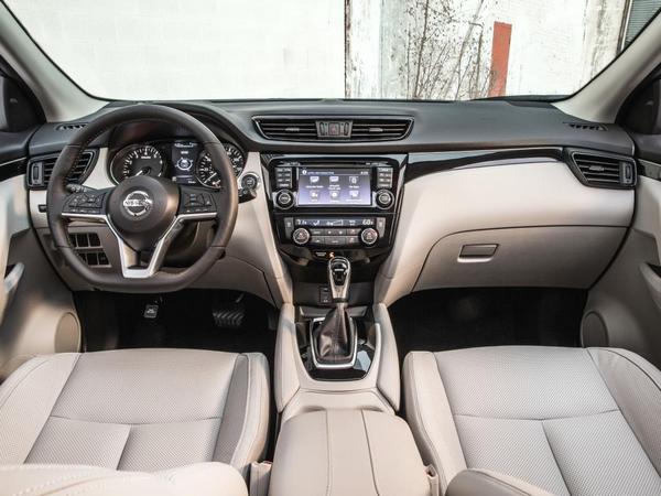 30 2017 Nissan Rogue Sport