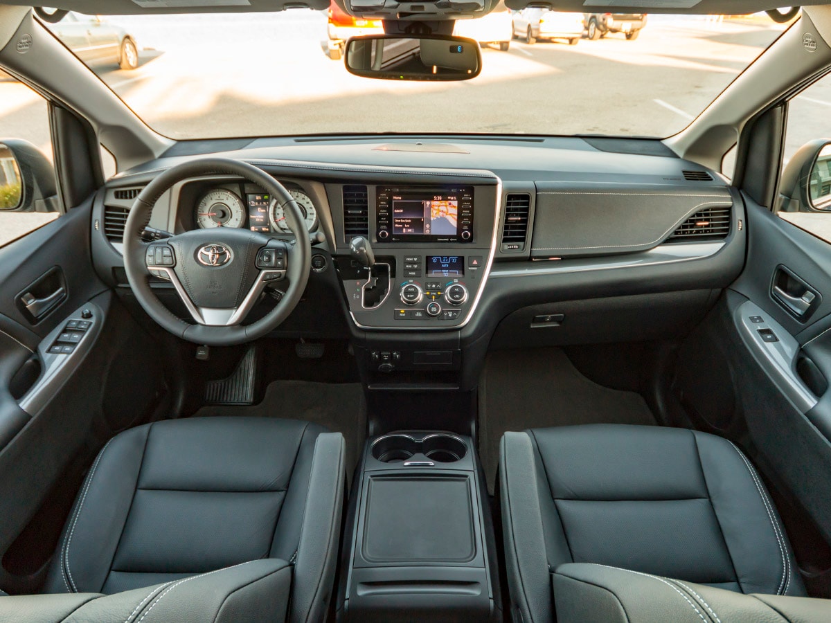 30 2018 Toyota Sienna SE Interior KBB