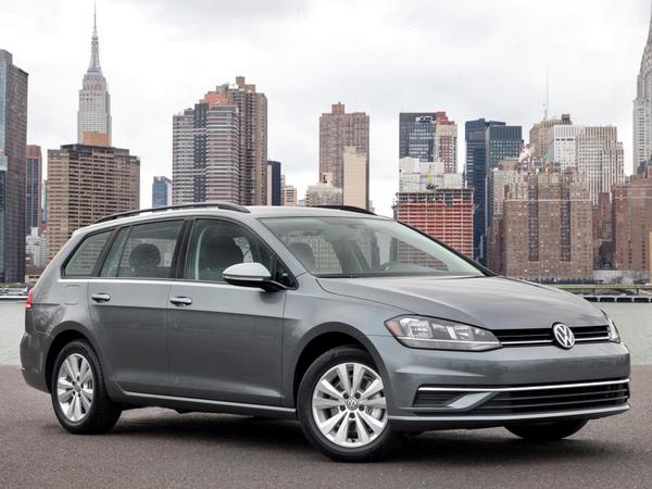 30 2018 Volkswagen Golf Sportwagen