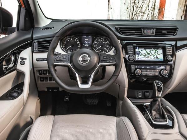 31 2017 Nissan Rogue Sport
