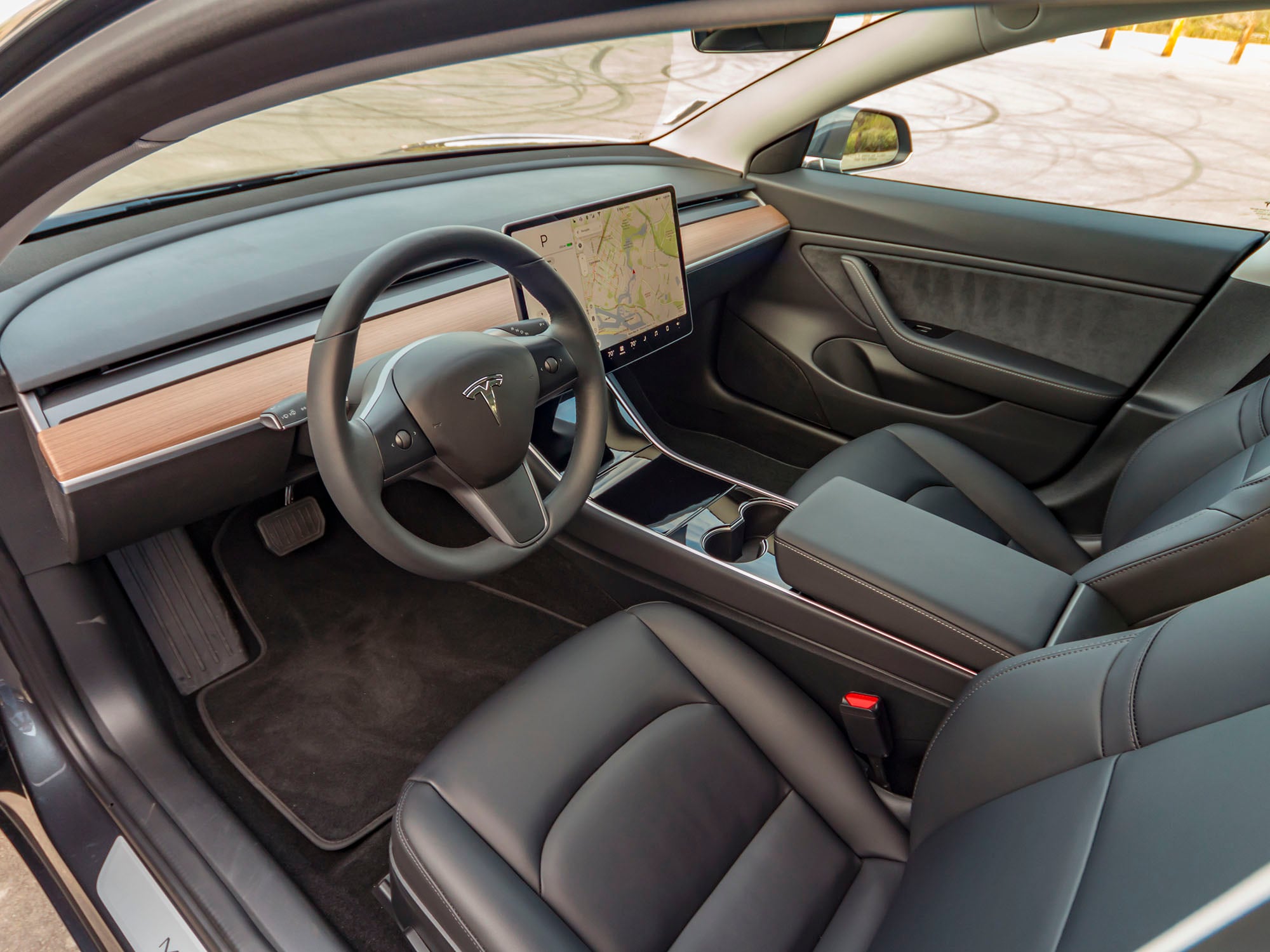 38 2018 Tesla Model 3 Interior KBB
