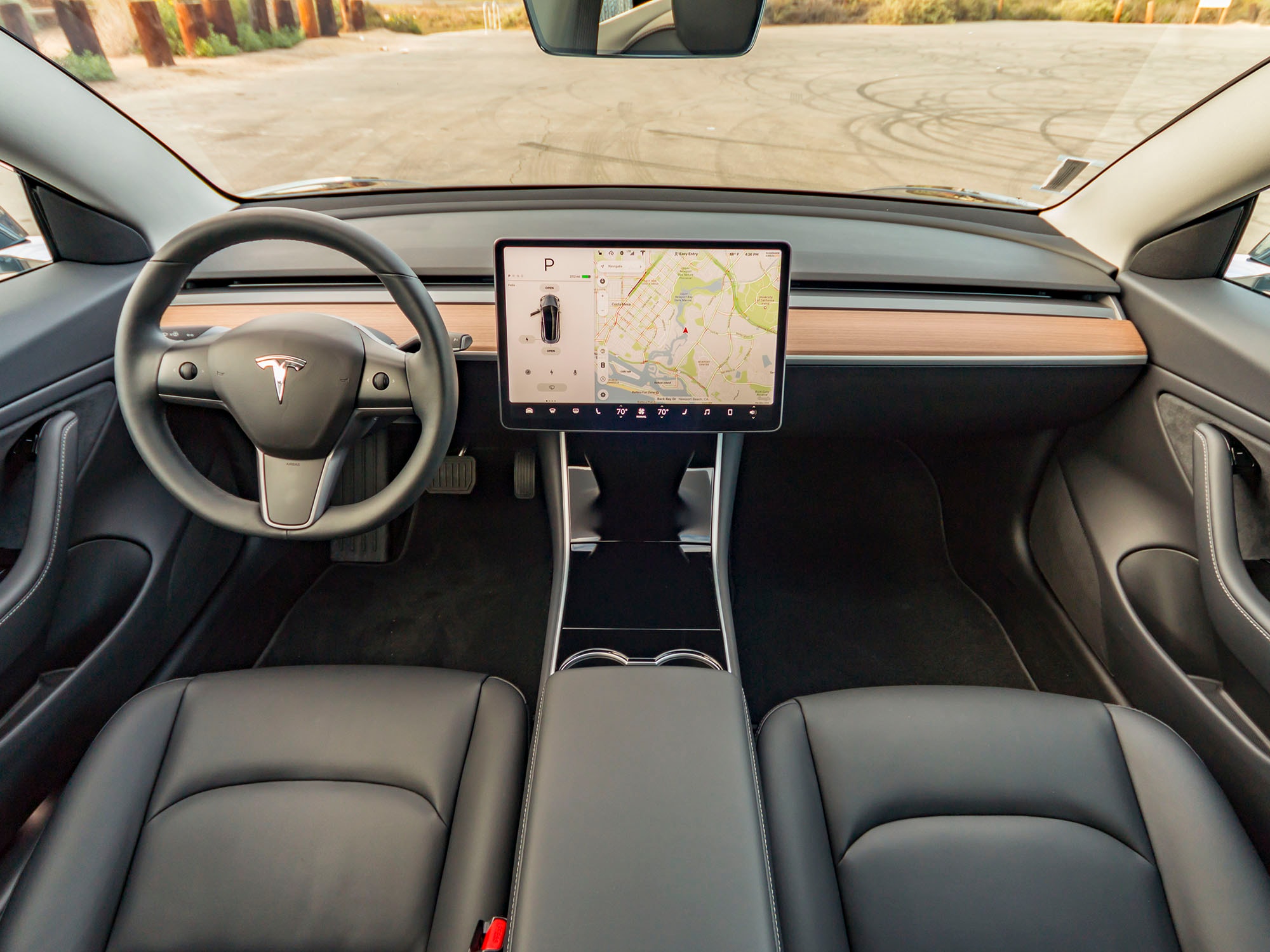 39 2018 Tesla Model 3 Interior KBB
