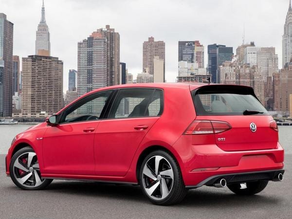 41 2018 Volkswagen Golf Gti