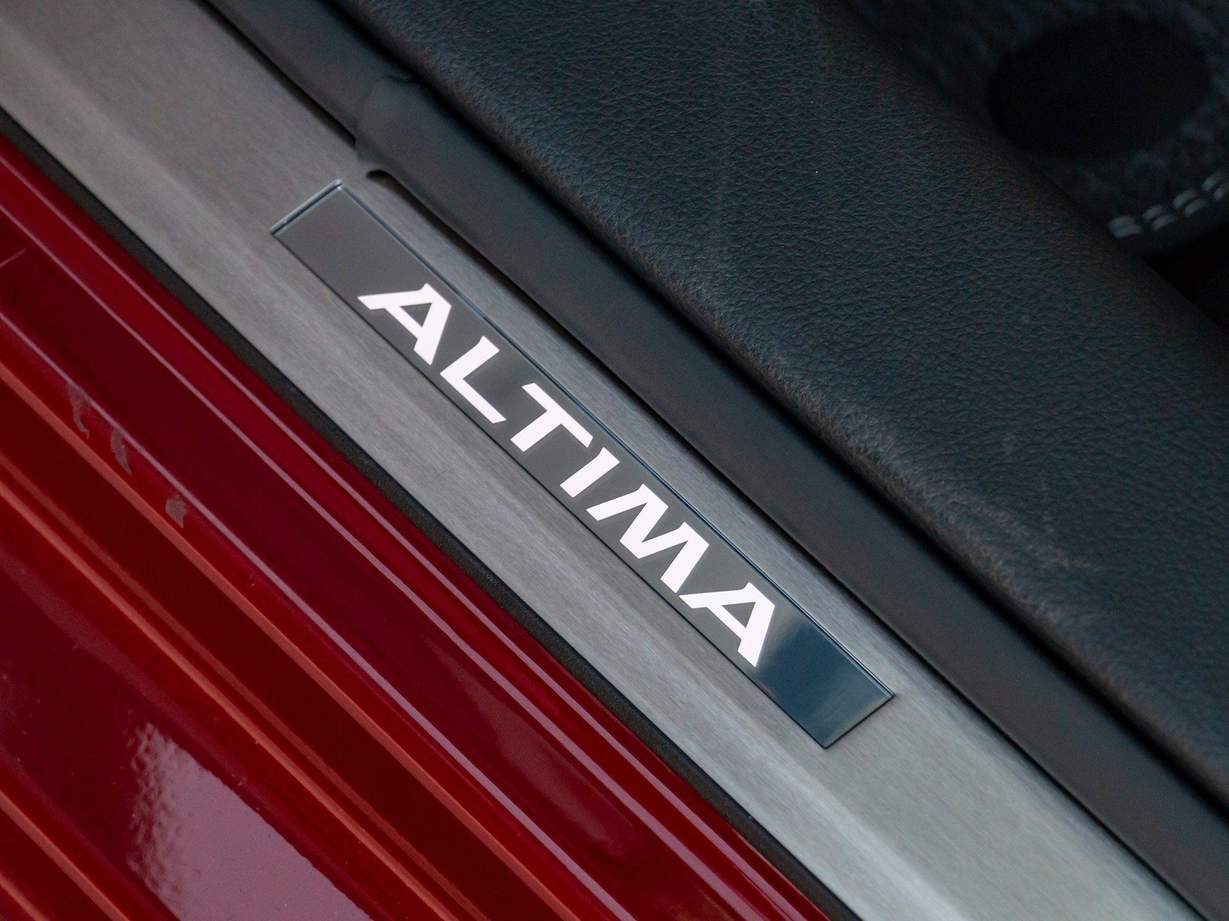 57 2019 Nissan Altima Interior KBB