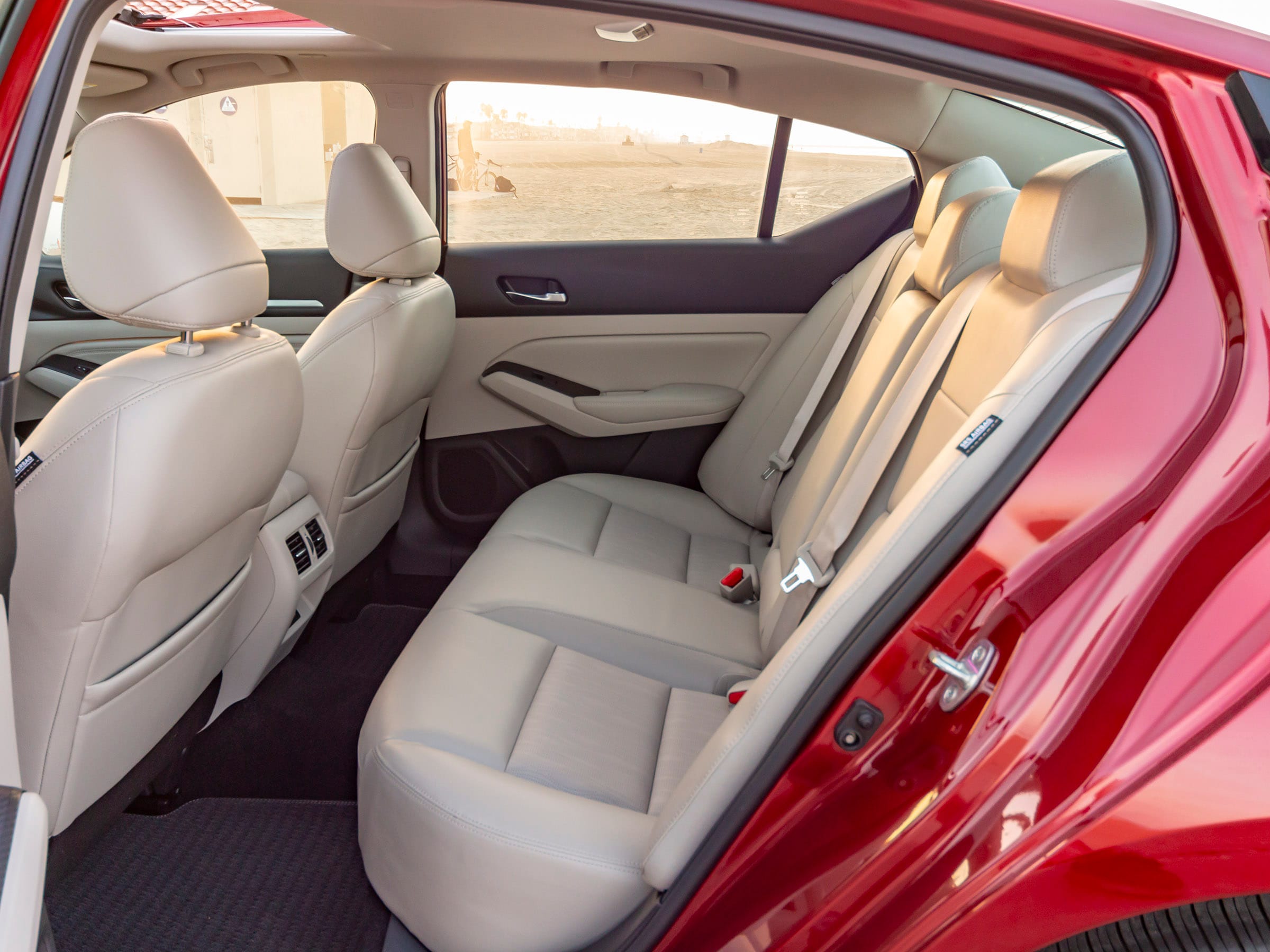58 2019 Nissan Altima Interior KBB