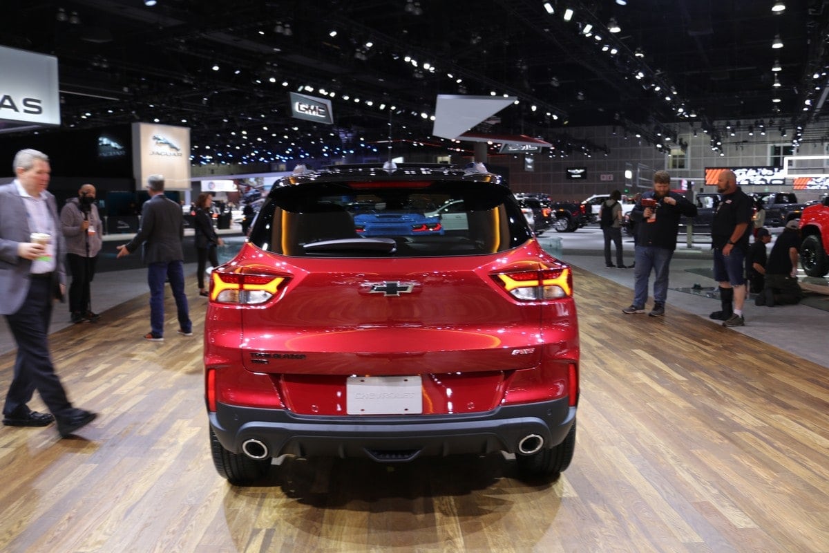 8-2021-Chevrolet-Trailblazer-live-1