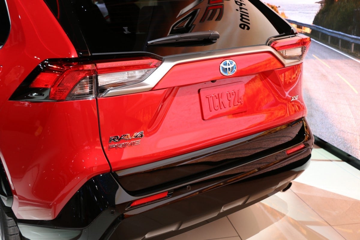 8-2021-Toyota-RAV4-Prime-live-1