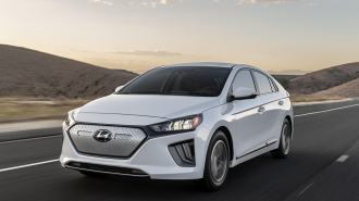 01-2020-hyundai-ioniq-electric-oem.jpg