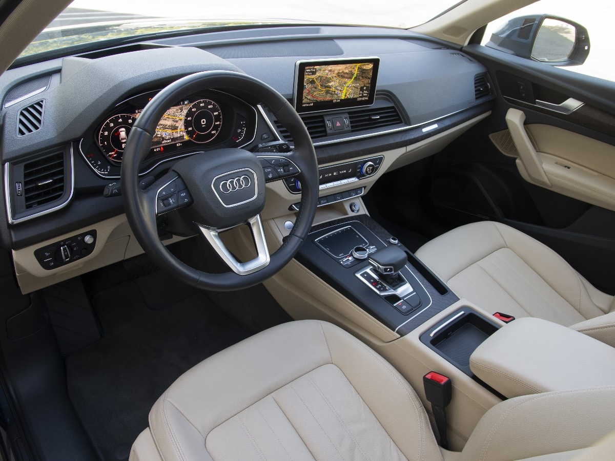 06 2018 Audi Q5 Bb