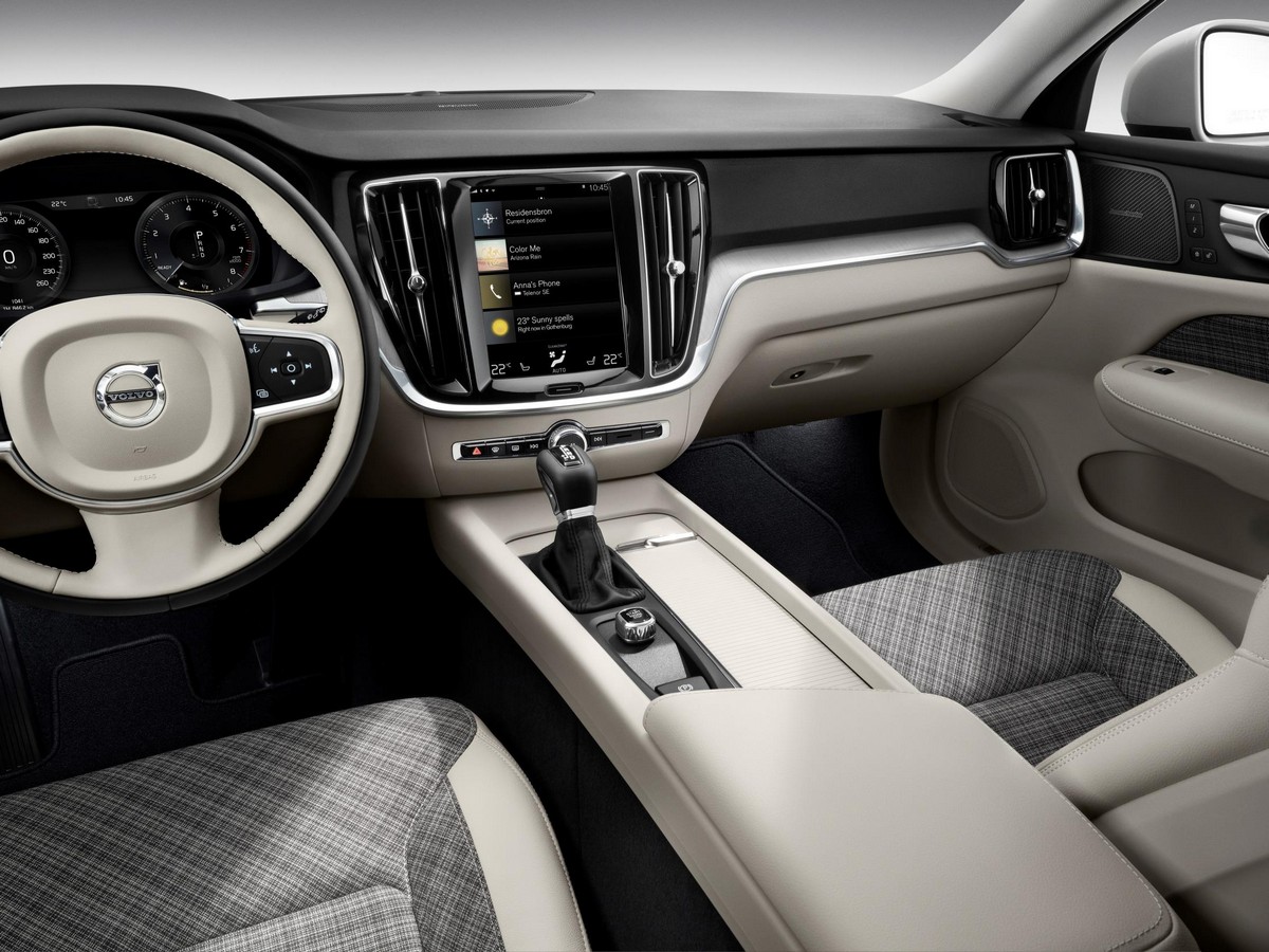 06 2019 Volvo V60 Oem